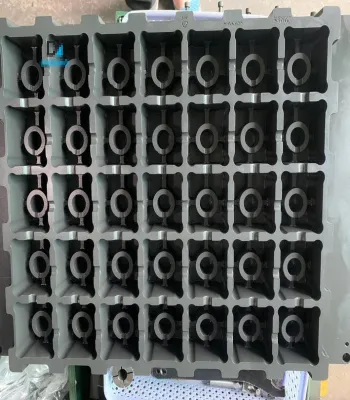 Khuôn tray linh kiện